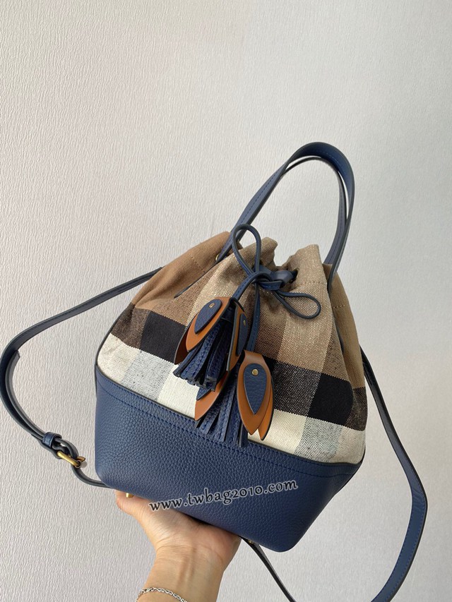 Burberry專門店新款Canvas格紋水桶包 巴寶莉肩背斜挎女包 yxb1267